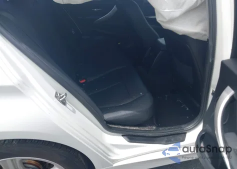 2013 BMW 328I xDrive z USA, uszkodzony, nr VIN WBA3B5C54DF597262